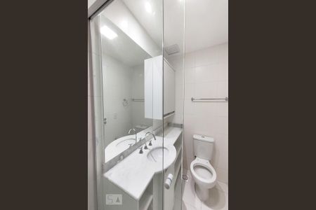 Apartamento para alugar com 54m², 2 quartos e 1 vaga Apartamento para alugar com 54m², 2 quartos e 1 vagaBanheiro da Suíte