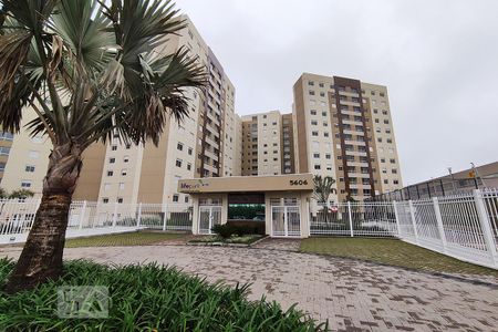 Fachada do Condomínio de apartamento para alugar com 2 quartos, 54m² em Marechal Rondon, Canoas