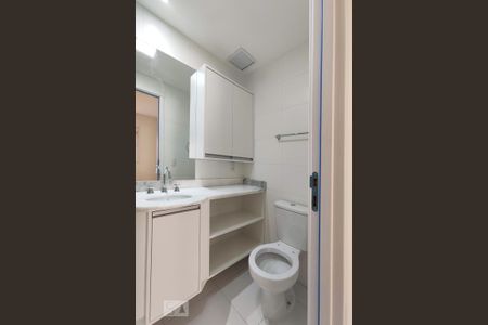 Apartamento para alugar com 54m², 2 quartos e 1 vaga Apartamento para alugar com 54m², 2 quartos e 1 vagaBanheiro da Suíte