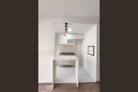 Apartamento para alugar com 54m², 2 quartos e 1 vaga Apartamento para alugar com 54m², 2 quartos e 1 vagaCozinha e Área de Serviço