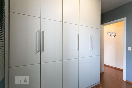 Apartamento à venda com 87m², 3 quartos e 2 vagasQuarto 2
