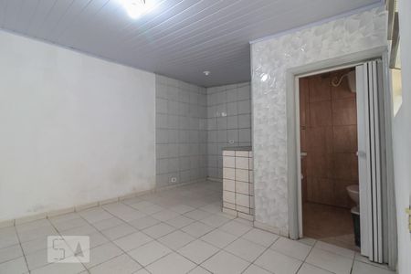 Cozinha de casa para alugar com 1 quarto, 40m² em Vila Jacuí, São Paulo