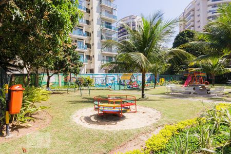 Apartamento à venda com 80m², 2 quartos e 1 vaga Apartamento à venda com 80m², 2 quartos e 1 vagaPlayground