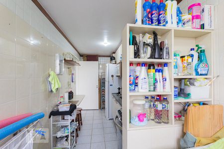 Apartamento à venda com 80m², 2 quartos e 1 vaga Apartamento à venda com 80m², 2 quartos e 1 vagaCozinha e Área de Serviço