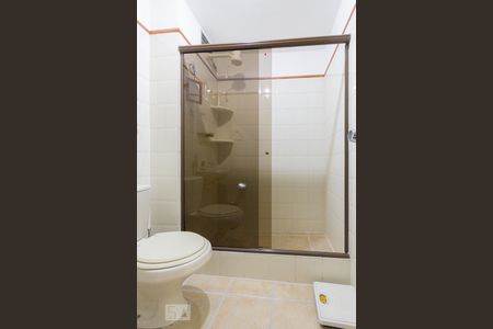 Apartamento à venda com 80m², 2 quartos e 1 vaga Apartamento à venda com 80m², 2 quartos e 1 vagaBanheiro Social