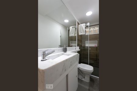 Apartamento para alugar com 67m², 3 quartos e 1 vaga Apartamento para alugar com 67m², 3 quartos e 1 vagaBanheiro