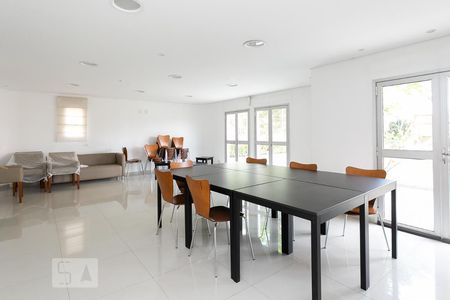 Apartamento para alugar com 67m², 3 quartos e 1 vaga Apartamento para alugar com 67m², 3 quartos e 1 vagaÁrea comum - Salão de festas