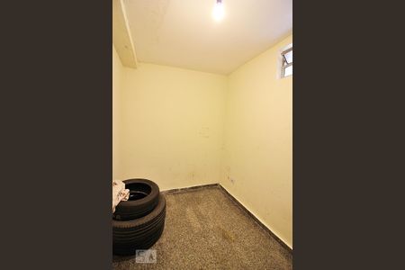 Casa à venda com 240m², 3 quartos e 6 vagasQuarto de Serviço