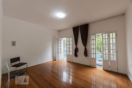 Casa à venda com 150m², 4 quartos e sem vagaSala