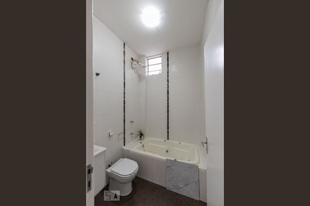 Casa à venda com 150m², 4 quartos e sem vagaBanheiro Social