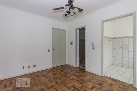 Sala de apartamento para alugar com 1 quarto, 46m² em Vila Ipiranga, Porto Alegre