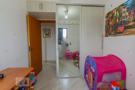 Apartamento à venda com 80m², 3 quartos e 2 vagasQuarto 3 - Armários