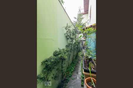 Casa à venda com 230m², 4 quartos e 2 vagasCorredor