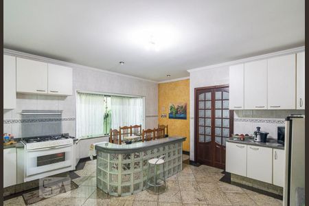 Casa à venda com 230m², 4 quartos e 2 vagasCozinha