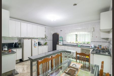 Casa à venda com 230m², 4 quartos e 2 vagasCozinha