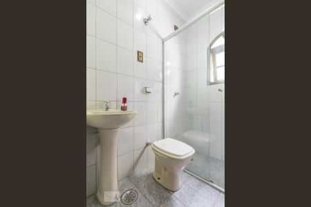 Casa à venda com 230m², 4 quartos e 2 vagasBanheiro da Suíte Edícula