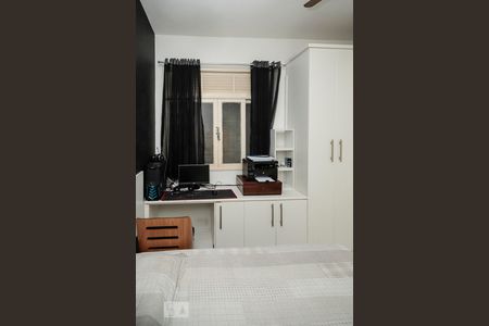 Casa à venda com 240m², 4 quartos e 5 vagasQuarto 4