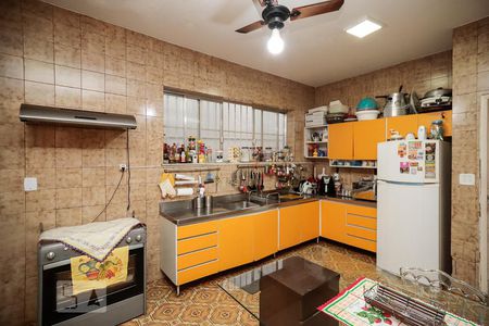 Casa à venda com 240m², 4 quartos e 5 vagasCozinha