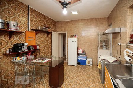 Casa à venda com 240m², 4 quartos e 5 vagasCozinha