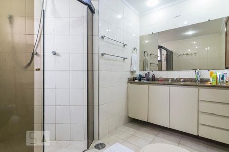 Apartamento à venda com 148m², 3 quartos e 2 vagasBanheiro da Suíte
