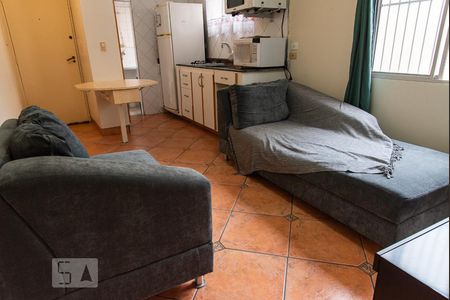 Apartamento para alugar com 44m², 1 quarto e 1 vaga Apartamento para alugar com 44m², 1 quarto e 1 vagaSofá