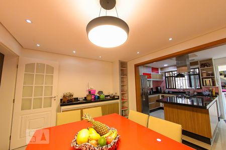 Casa à venda com 260m², 4 quartos e 3 vagasCopa