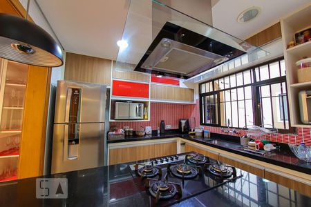 Casa à venda com 260m², 4 quartos e 3 vagasCozinha