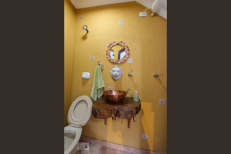 Casa à venda com 260m², 4 quartos e 3 vagasBanheiro de Serviço