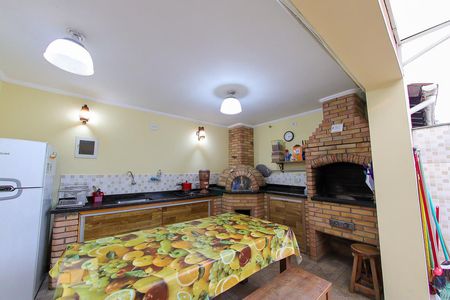 Casa à venda com 260m², 4 quartos e 3 vagasChurrasqueira