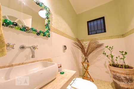 Casa à venda com 260m², 4 quartos e 3 vagasLavabo