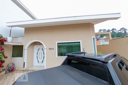 Casa à venda com 260m², 4 quartos e 3 vagasFachada