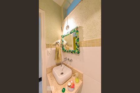 Casa à venda com 260m², 4 quartos e 3 vagasLavabo