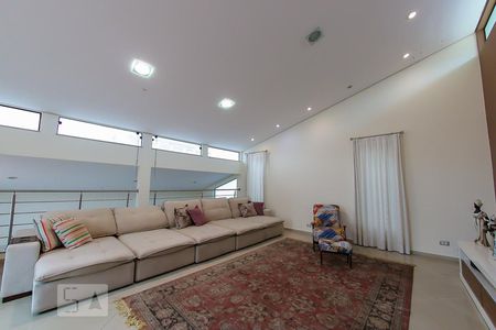 Sala de casa para alugar com 4 quartos, 260m² em Vila Mazzei, São Paulo