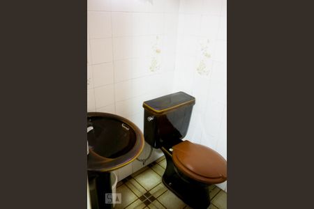 Casa para alugar com 310m², 6 quartos e 10 vagasBanheiro 4