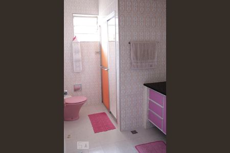 Casa para alugar com 310m², 6 quartos e 10 vagasBanheiro