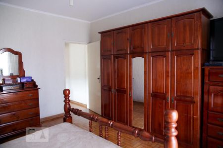 Quarto 1 de casa para alugar com 6 quartos, 310m² em Vila Industrial, São Paulo