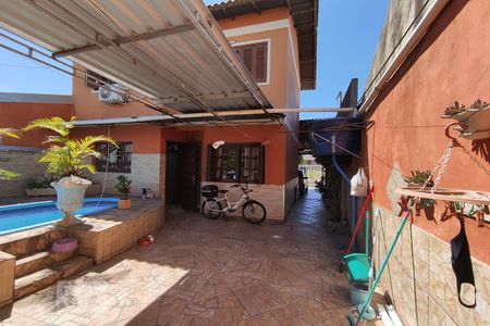Casa à venda com 180m², 3 quartos e 2 vagasPátio 
