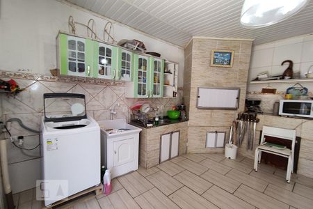 Casa à venda com 180m², 3 quartos e 2 vagasÁrea de Serviço