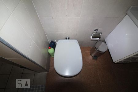 Casa à venda com 300m², 2 quartos e 2 vagasBanheiro 1 social