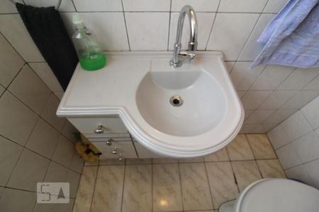 Casa à venda com 300m², 2 quartos e 2 vagasBanheiro serviço