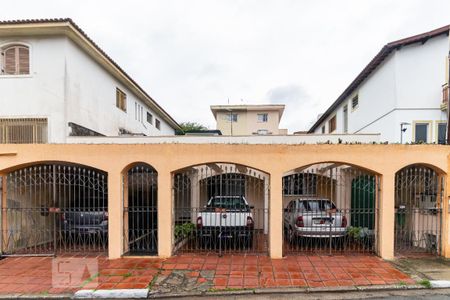 Casa à venda com 210m², 5 quartos e 3 vagasFachada da Casa