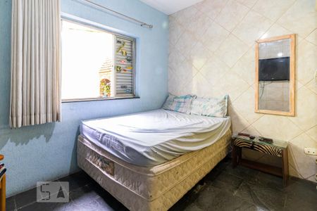 Casa à venda com 210m², 5 quartos e 3 vagasQuarto 2