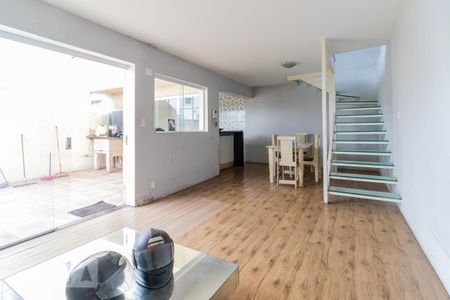 Casa à venda com 210m², 5 quartos e 3 vagasCasa 2 - Sala