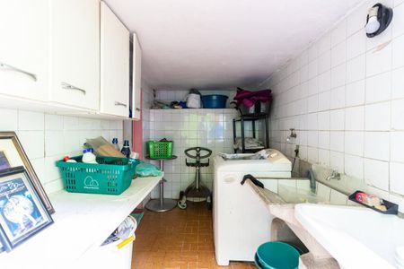 Casa à venda com 210m², 5 quartos e 3 vagasLavanderia