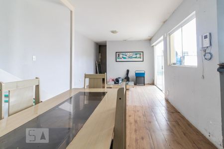 Casa à venda com 210m², 5 quartos e 3 vagasCasa 2 - Sala