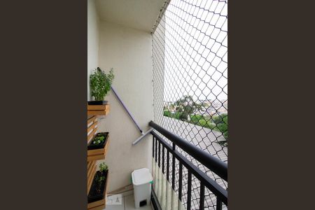 Sacada da Sala de apartamento à venda com 2 quartos, 48m² em Portal dos Gramados, Guarulhos