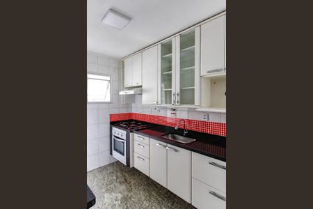 Apartamento para alugar com 69m², 2 quartos e 1 vaga Apartamento para alugar com 69m², 2 quartos e 1 vagaCozinha