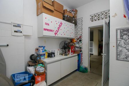 Casa à venda com 590m², 6 quartos e 6 vagasLavanderia