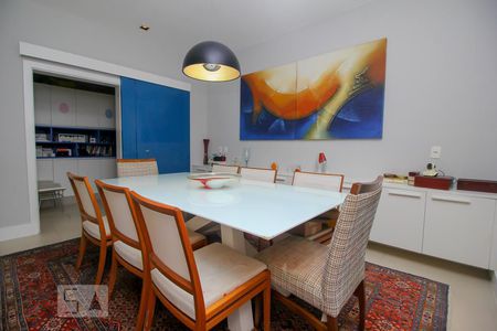 Casa à venda com 590m², 6 quartos e 6 vagasSala de Jantar