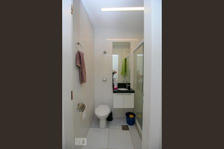 Casa à venda com 590m², 6 quartos e 6 vagasBanheiro da Suíte 3